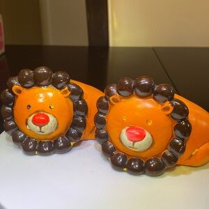 Vintage 60’s Rare Lazy Lions Ceramic Salt & Pepper Shakers, Royal Sealy Japan